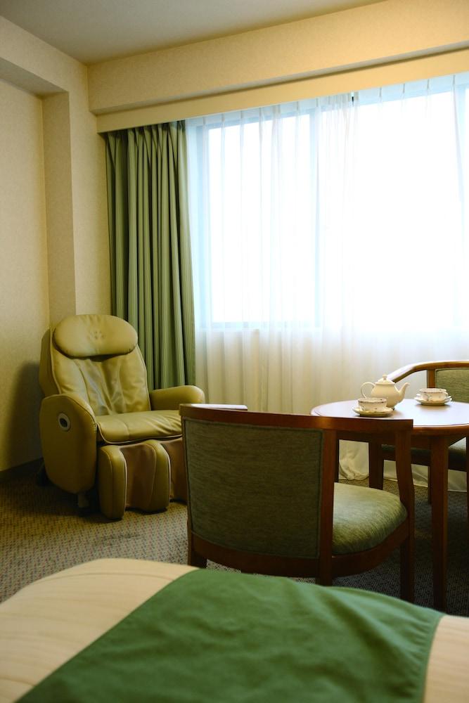 Royal Hotel Yatsugatake -From Apr2024 Grand Mercure Yatsugatake Resort & Spa Hokuto  Exteriör bild